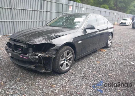 2013 BMW 528I xDrive из США, поврежденный, VIN WBAXH5C5XDDW13718